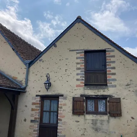 Villa Le Du Moulin-batisse De Caractere De 1795 En Bord De Loir-10 Mn Du Zoo De La Fleche-30 Mn Des 24 H Du Mans-circuit De Randonnee Et Promenade A Velo Sur Chemin De Pleine Campagne-calme Absolu Loin Du Stress Quotidien ! Clermont-Creans